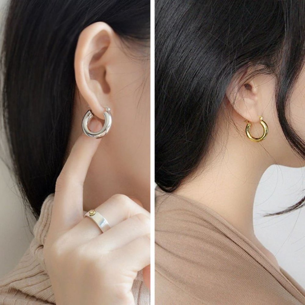 Minimalist 925 Sterling Silver Circle Hoop Earring - Picture 4 of 7